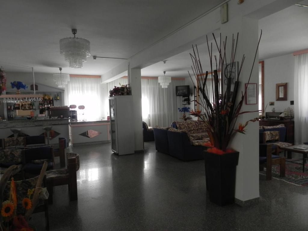 Stella Maris Hotel Червия Екстериор снимка