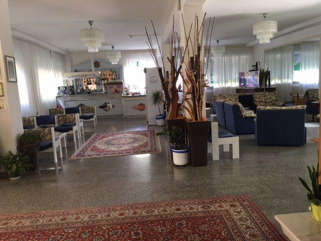 Stella Maris Hotel Червия Екстериор снимка
